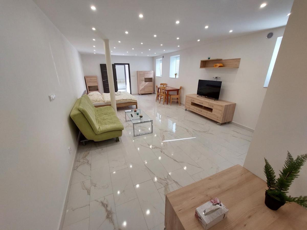 Mělník Vehlovice Apartments מראה חיצוני תמונה