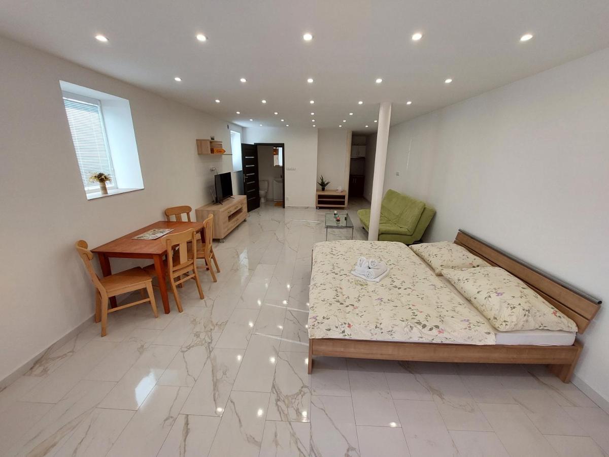 Mělník Vehlovice Apartments מראה חיצוני תמונה